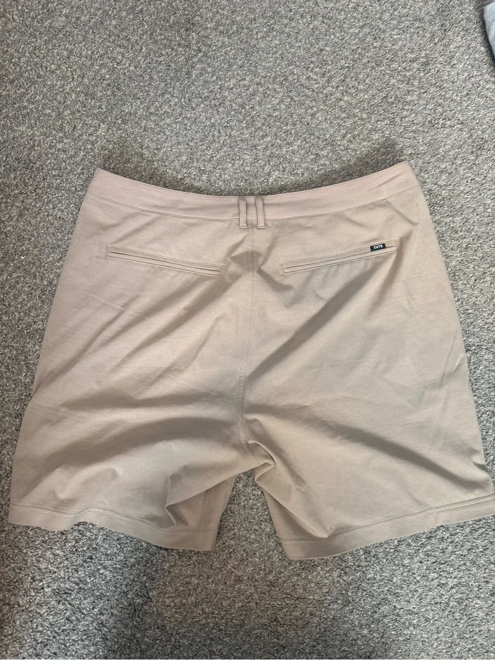 Cuts Clothing Men's Light Tan Flat Front Shorts
